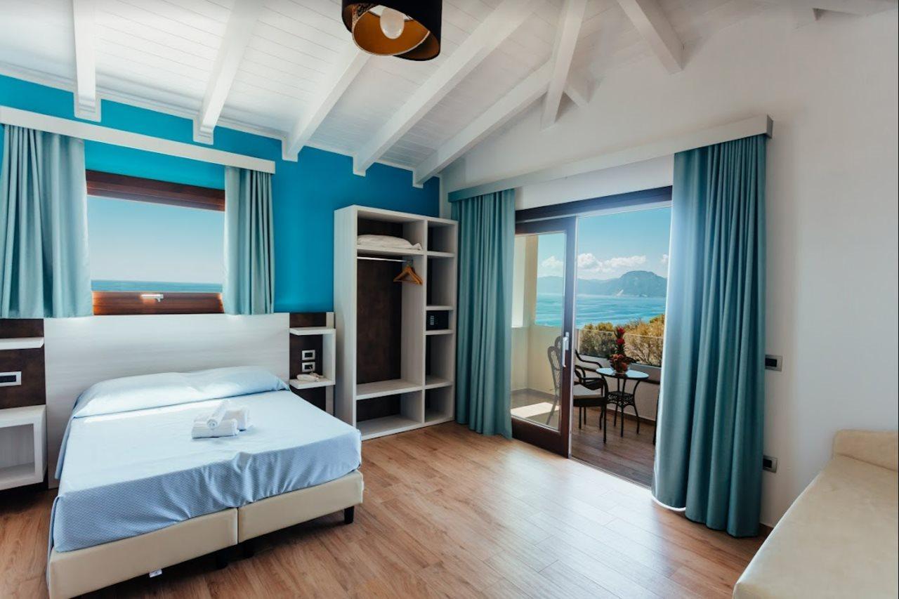 I Ginepri Hotel 卡拉古诺内 外观 照片