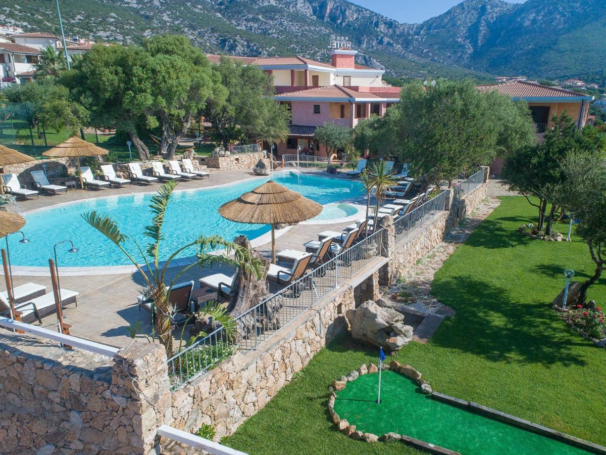 I Ginepri Hotel 卡拉古诺内 外观 照片