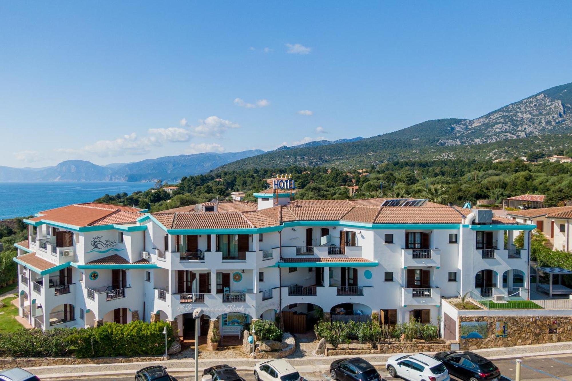 I Ginepri Hotel 卡拉古诺内 外观 照片