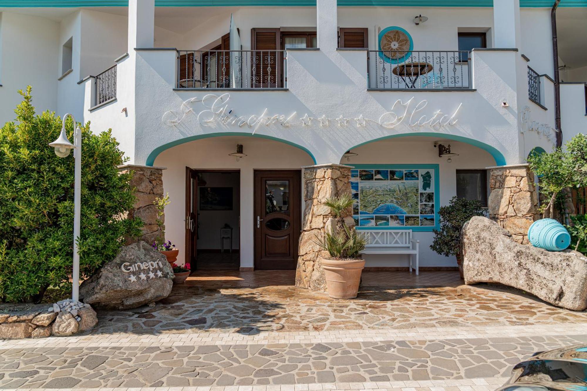 I Ginepri Hotel 卡拉古诺内 外观 照片