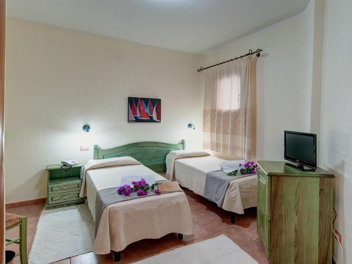 I Ginepri Hotel 卡拉古诺内 外观 照片