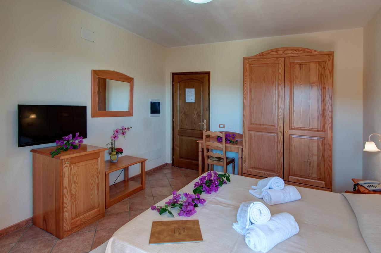 I Ginepri Hotel 卡拉古诺内 外观 照片