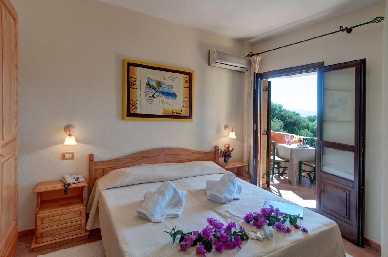 I Ginepri Hotel 卡拉古诺内 外观 照片
